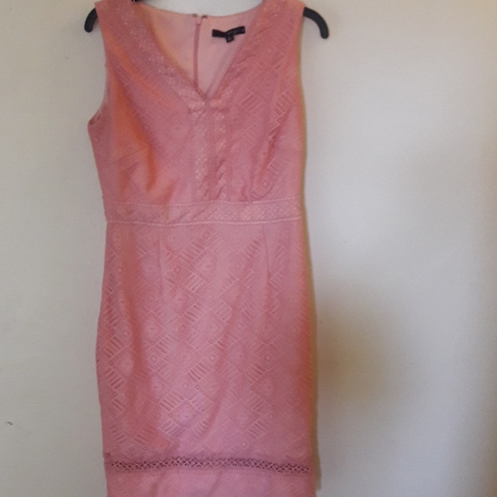 Dress - Picture 2 of 8